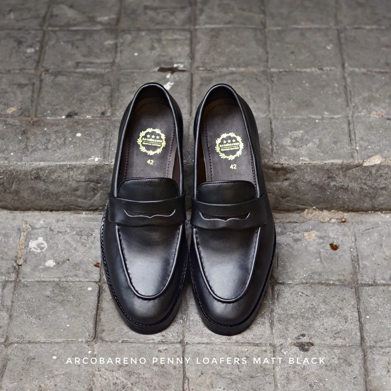 509 Penny Loafer Matt Black x Black Soles