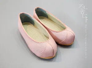 Adorable Girl Hanbok Shoes in Pink