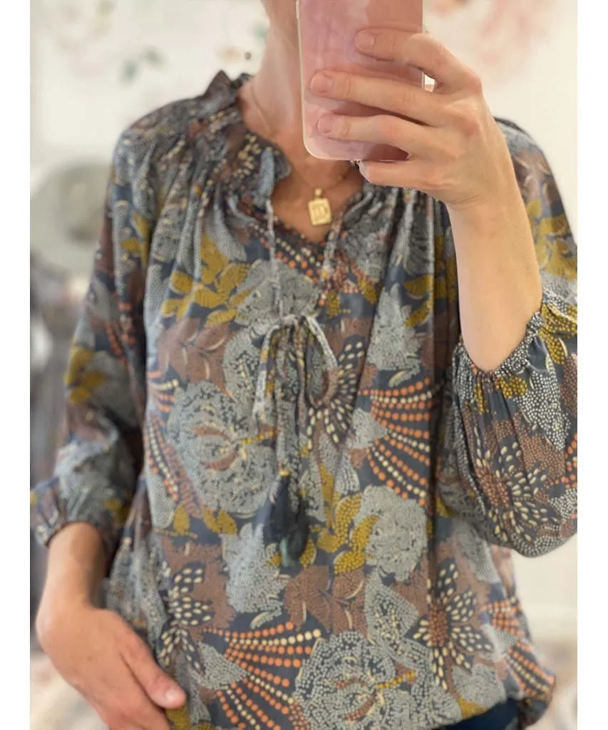 Boho Printed LS Blouse Grey Gold