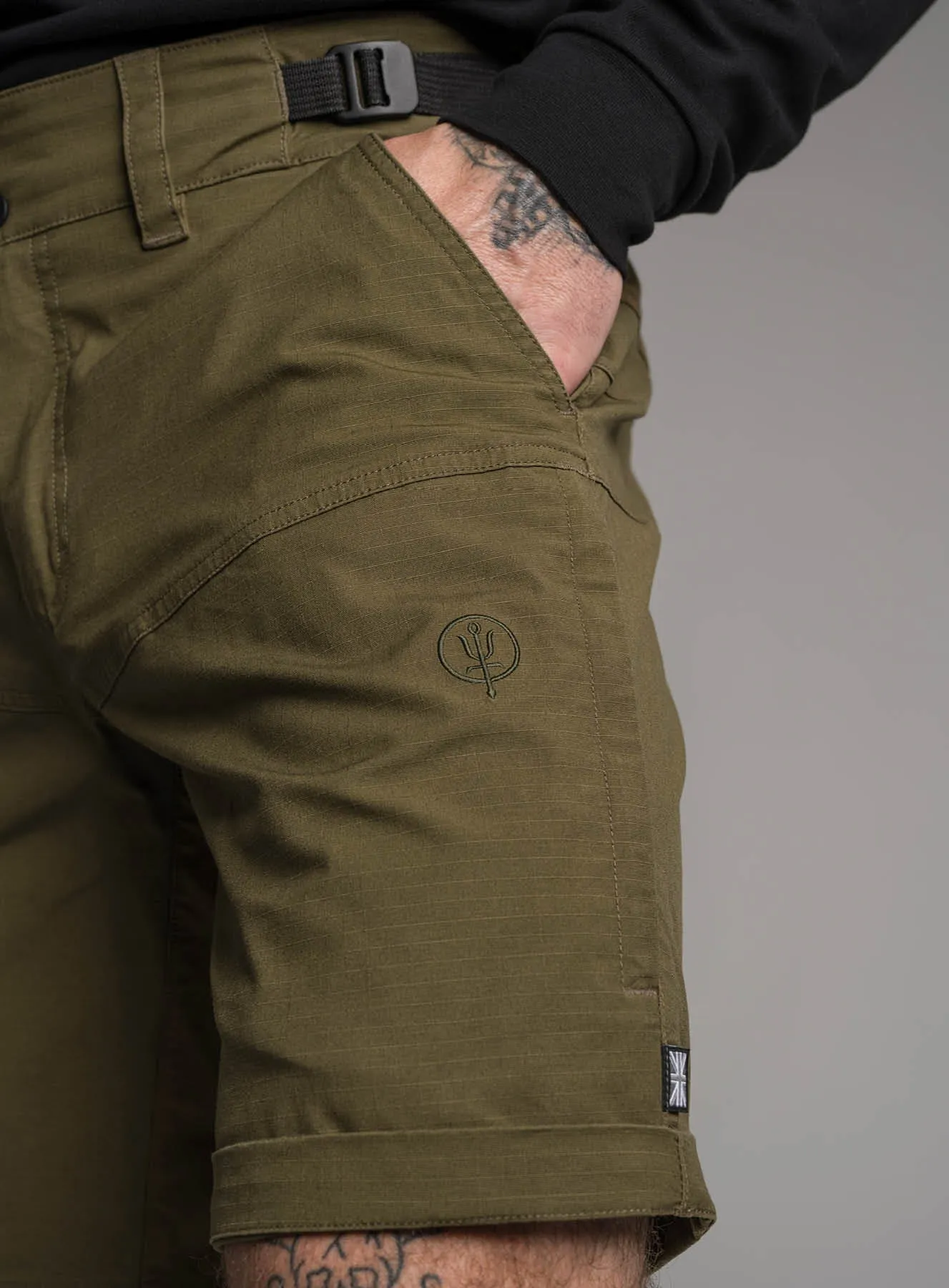 COMMAND SHORTS