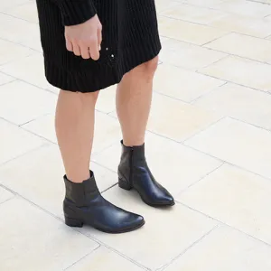 Crane - Black Ankle Boots