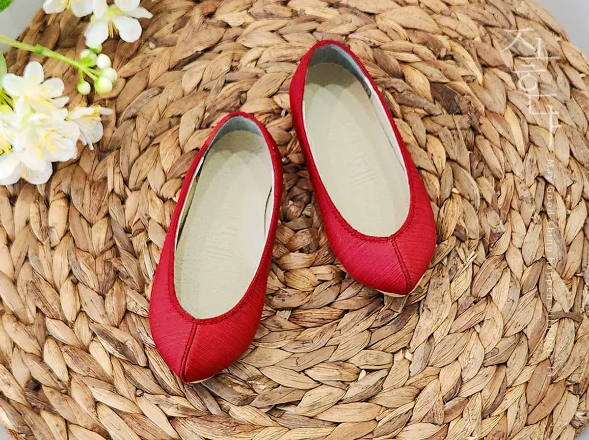 Cute Baby Girl Hanbok Shoes in Red