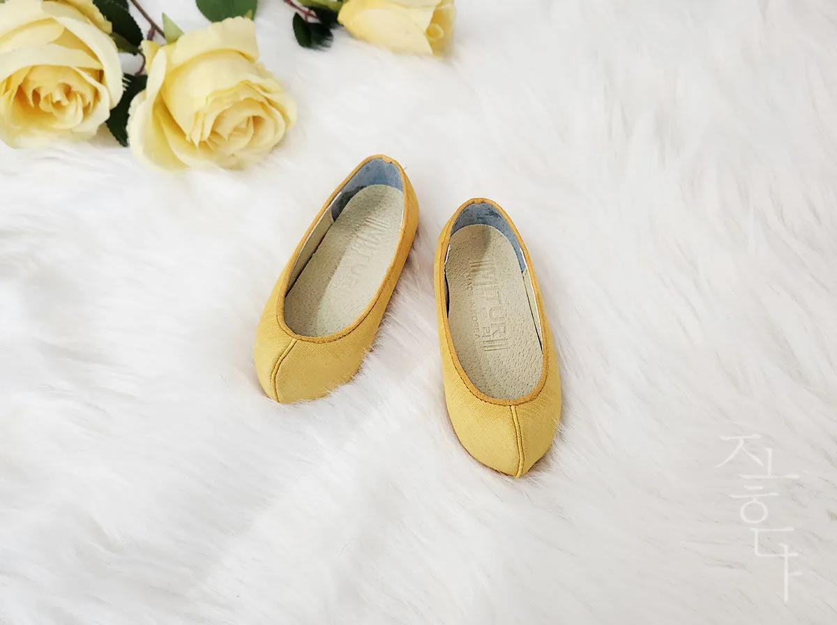 Cute Baby Girl Hanbok Shoes in Yellow