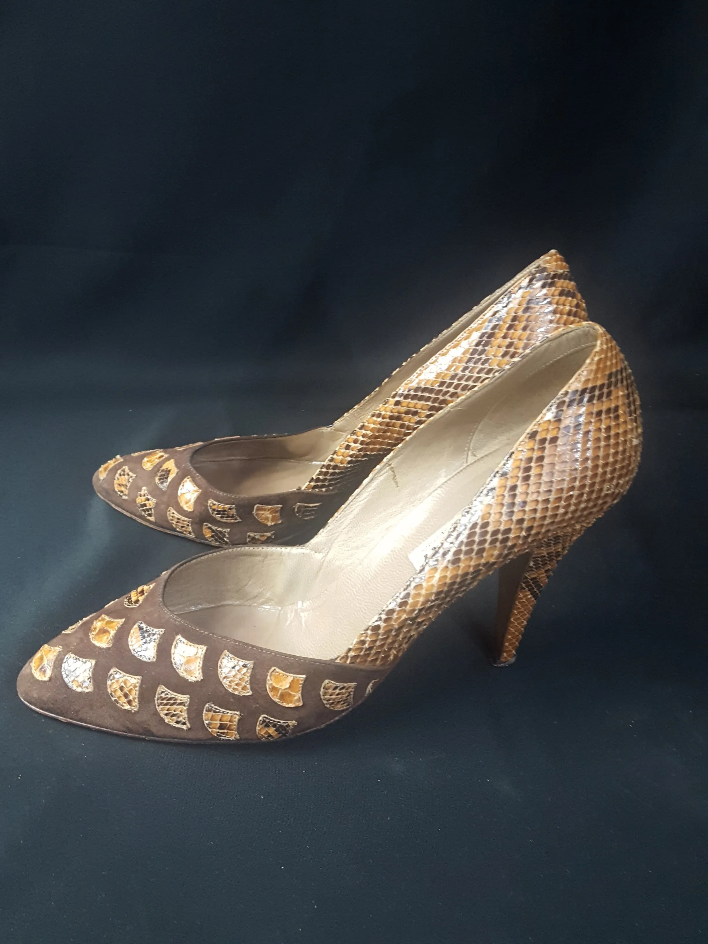 Mauri Suede and Lizard Pumps size 40