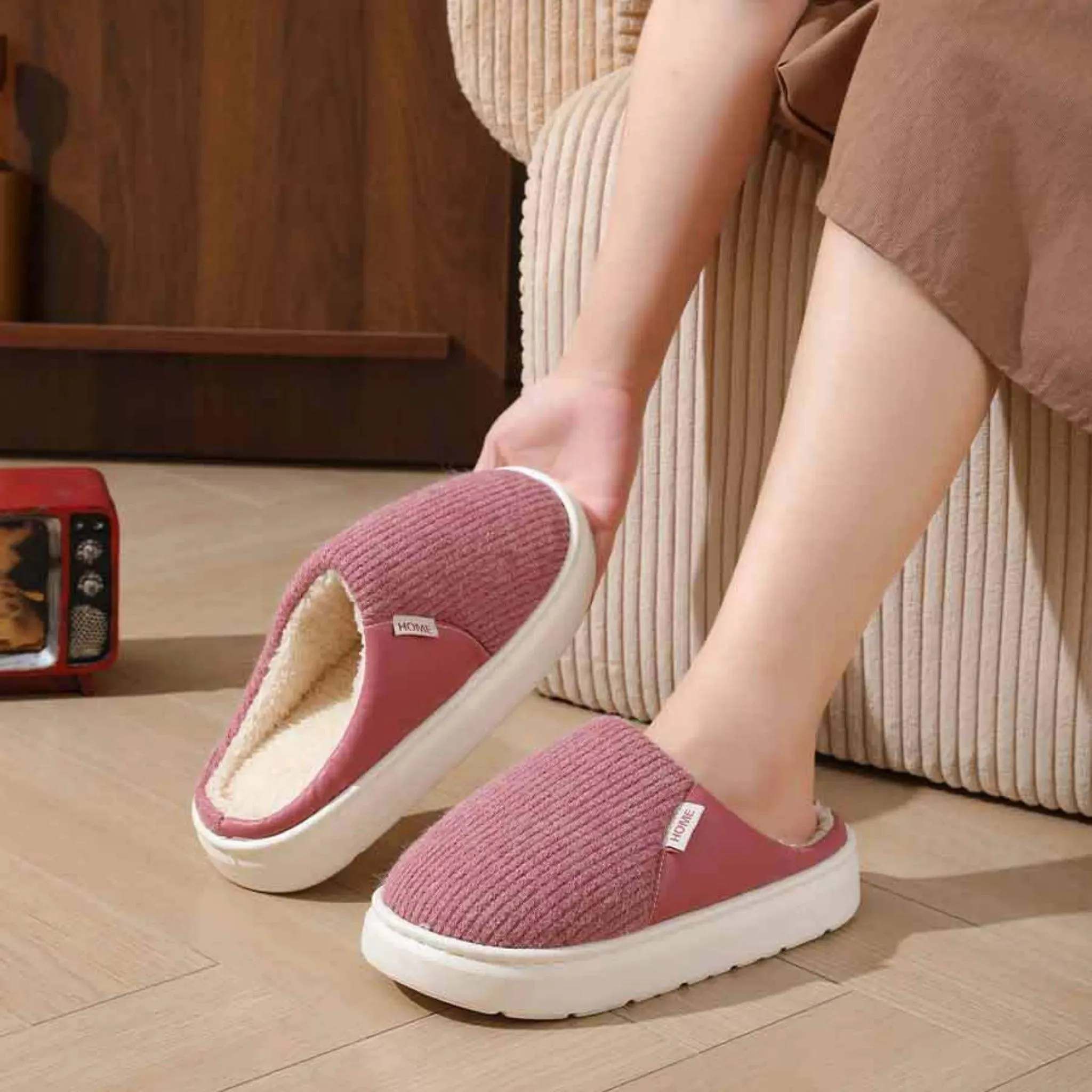 Men & Women Winter Plush Home Slippers – Warm, Non-slip, Thick Bottom