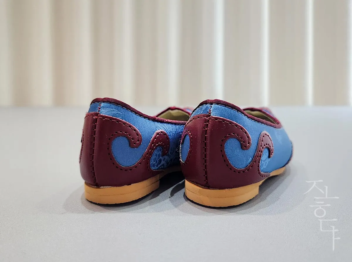 Traditional Baby Boy Hanbok Shoes in Blue & Red Brown