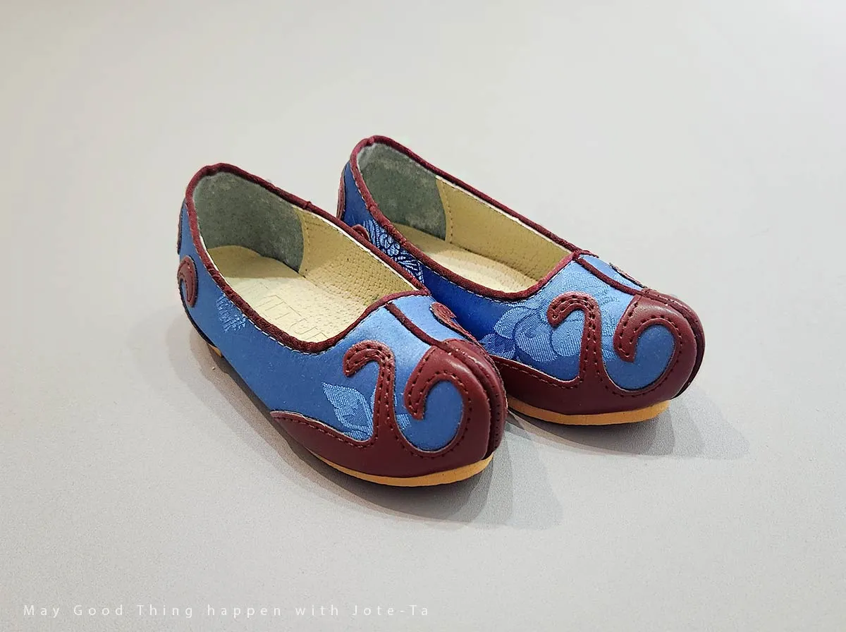 Traditional Baby Boy Hanbok Shoes in Blue & Red Brown