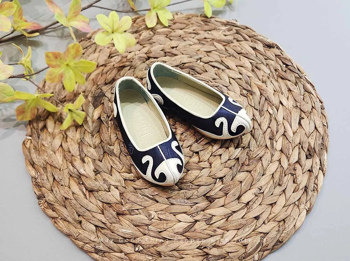 Traditional Baby Boy Hanbok Shoes in Navy & Ivory