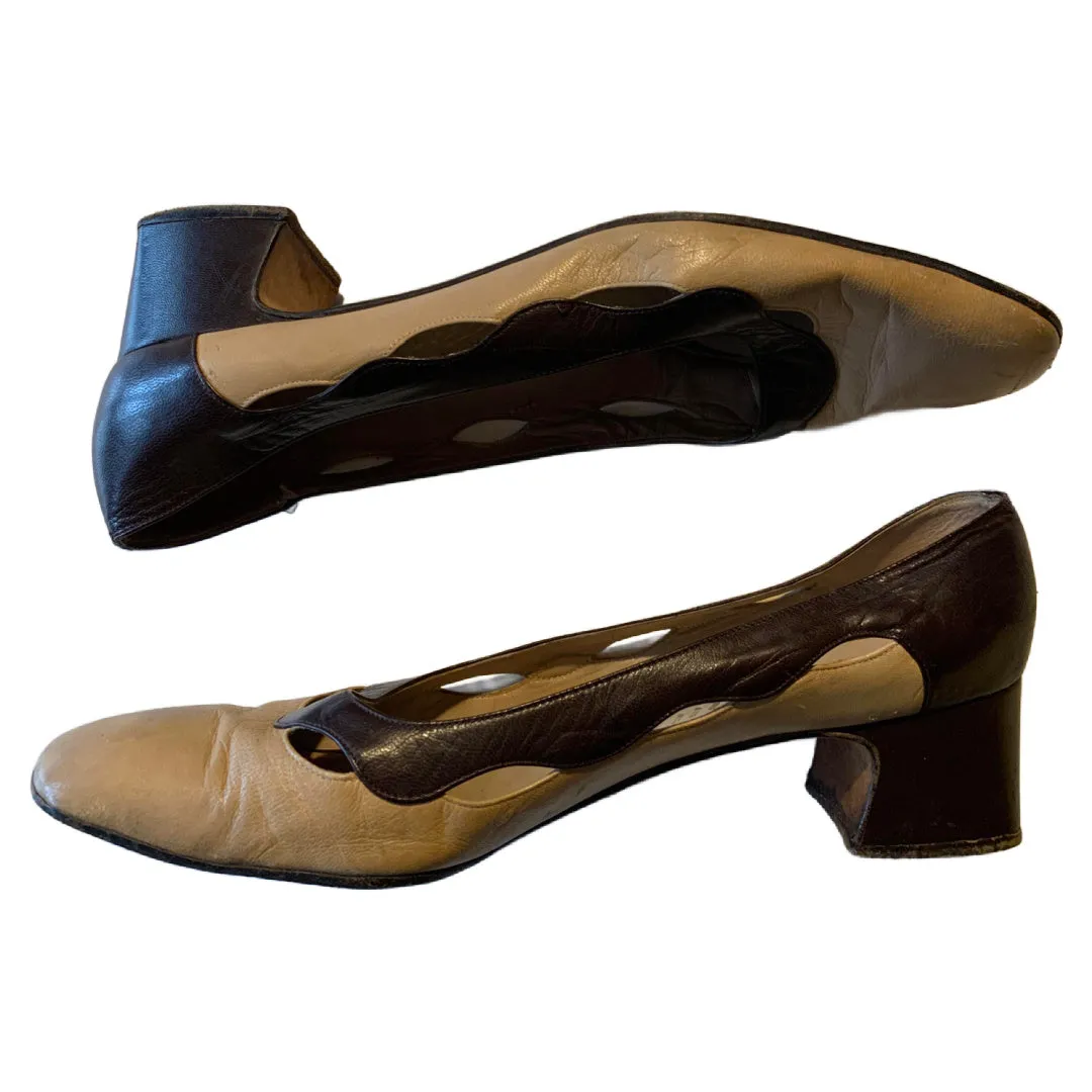 Two Tone Caramel and Cocoa Square Toe Low Heel Shoes circa 1960s W 7