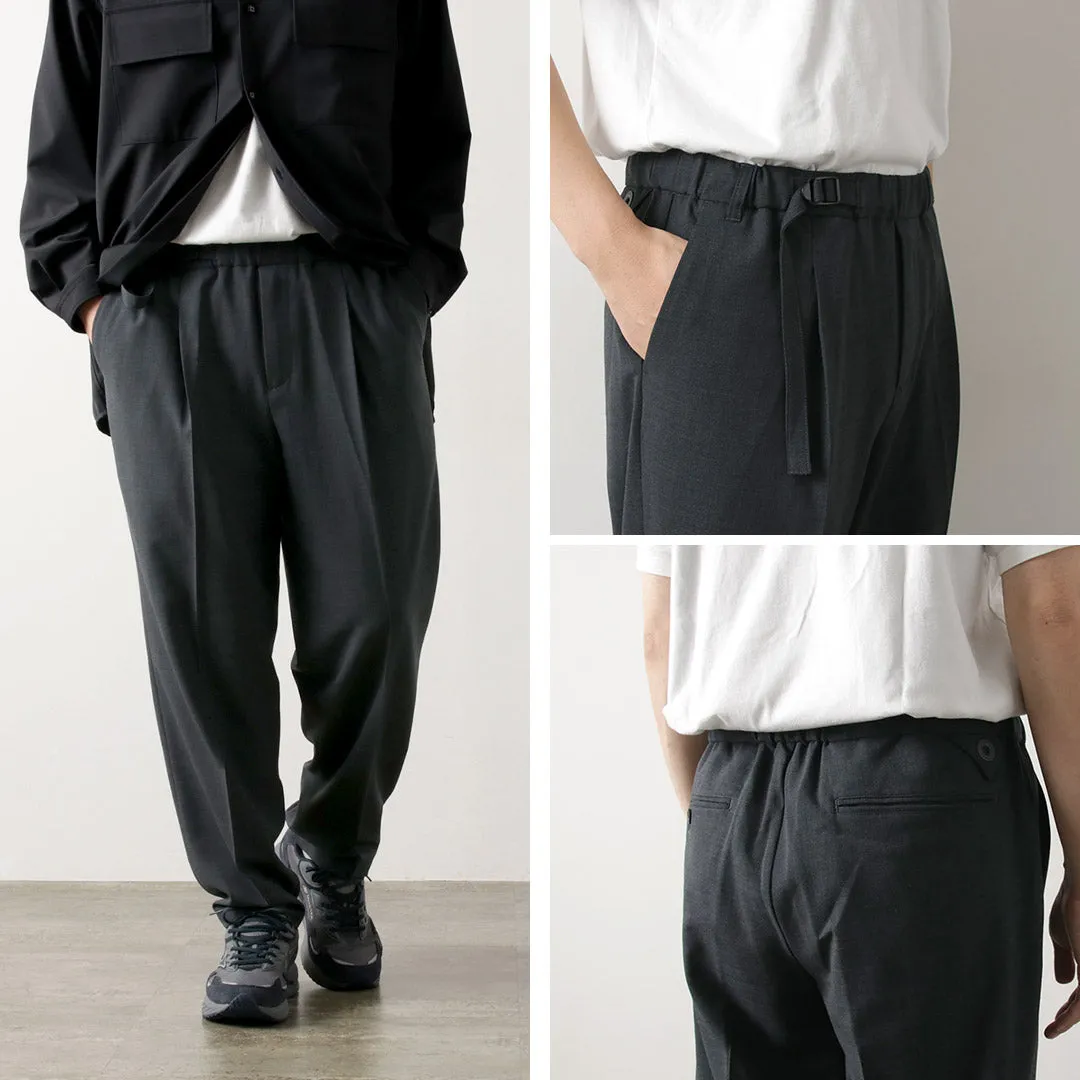 WHITE MOUNTAINEERING / Stretch Twill One-tuck Pants